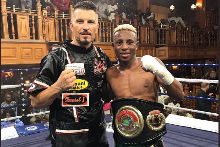 Sbu Zingange with the WBA Pan African belt